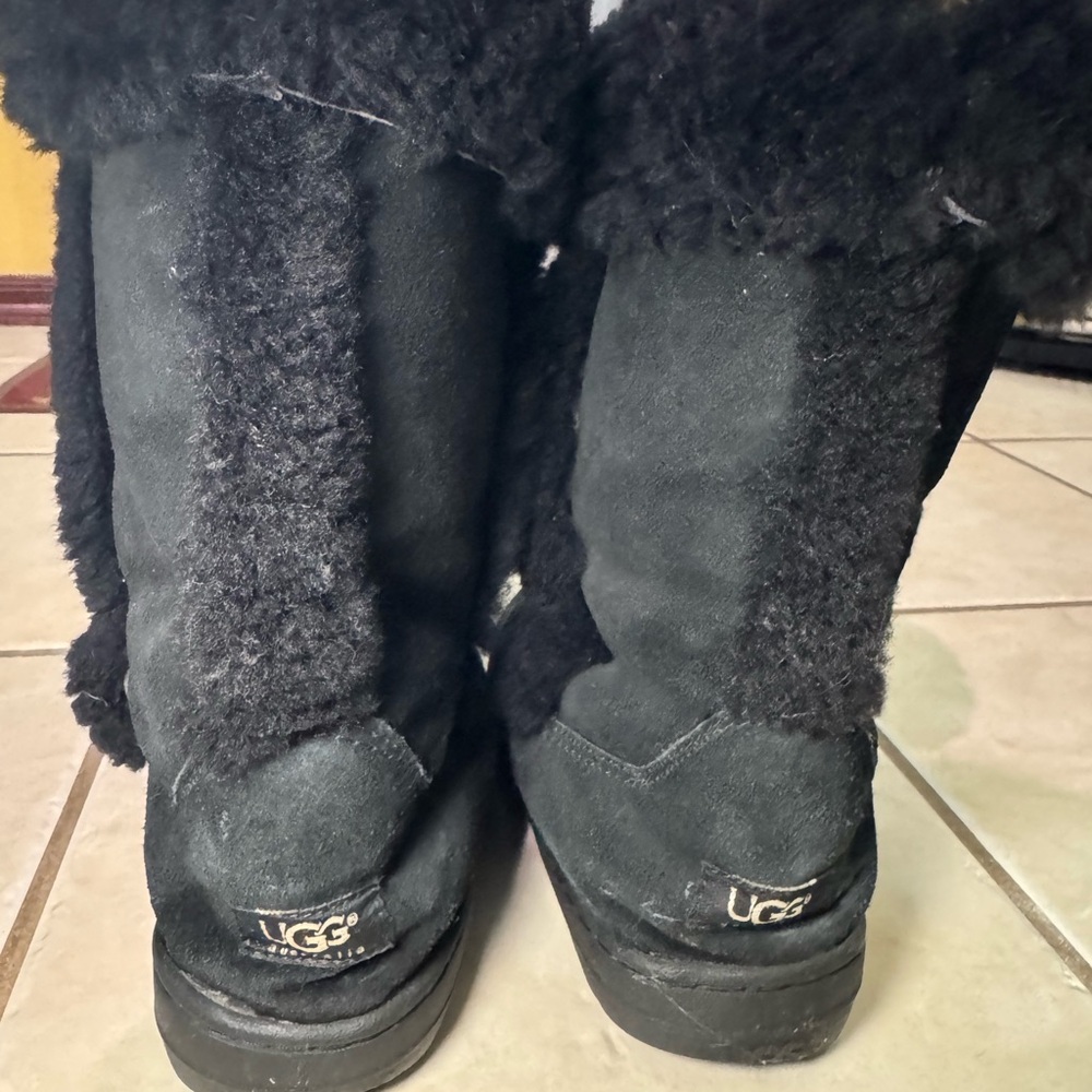 UGG Women's Black Suede Winter Boots Sz-9 Pre-owned